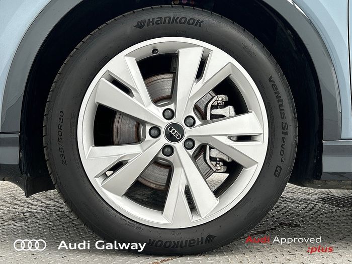 Audi Q4 E-tron 2025