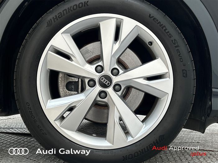 Audi Q4 E-tron 2025