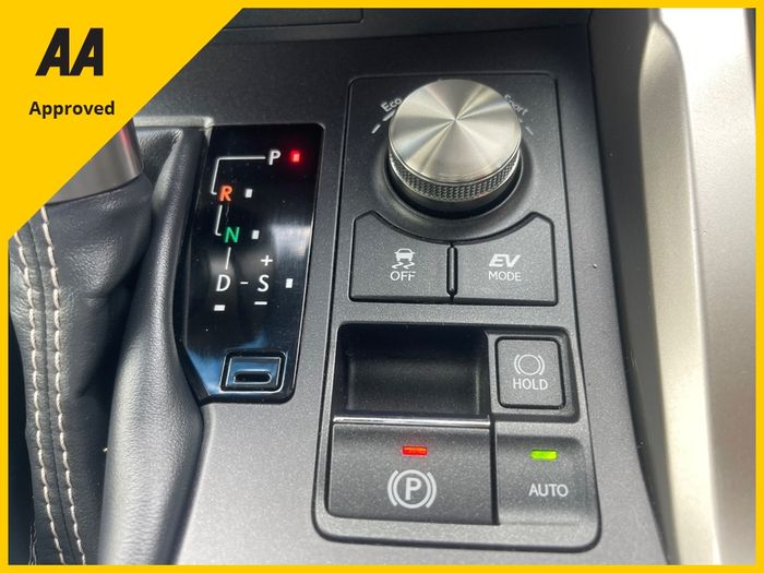 Lexus NX 300h 2018