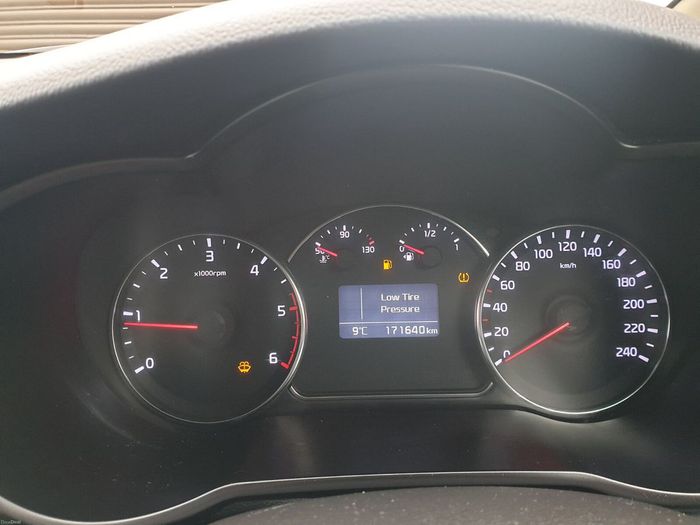 Kia Carens 2016