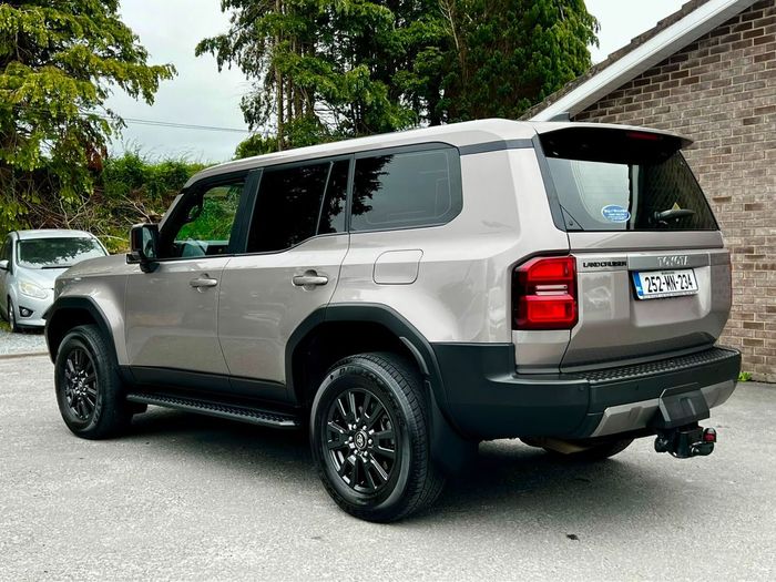 Toyota Landcruiser 2025