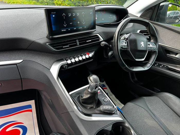 Peugeot 3008 2022