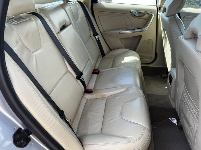 Volvo XC60 2011