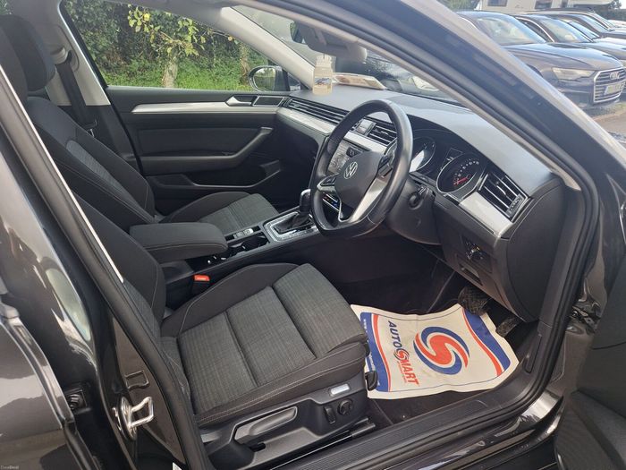 Volkswagen Passat 2022