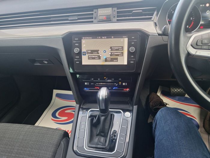 Volkswagen Passat 2022