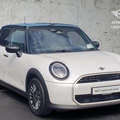 MINI HATCH 2026