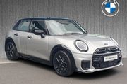 MINI HATCH 2026