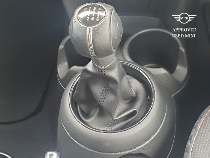 MINI HATCH 2019