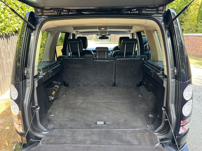 Land Rover Discovery 2016