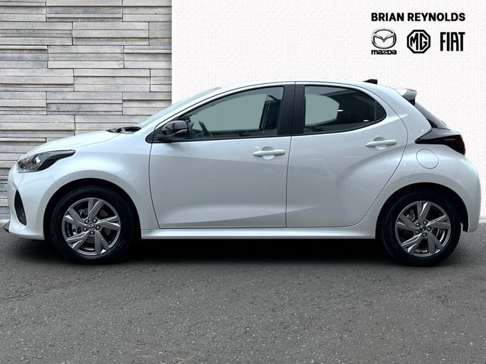 Mazda 2 2025