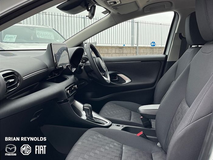 Mazda 2 2025