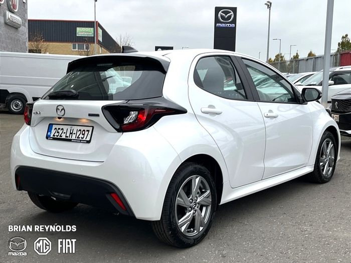 Mazda 2 2025