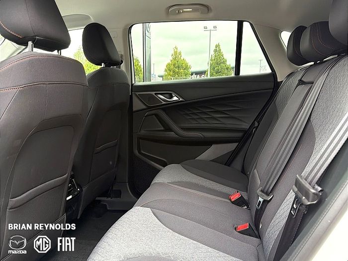MG HS 2026