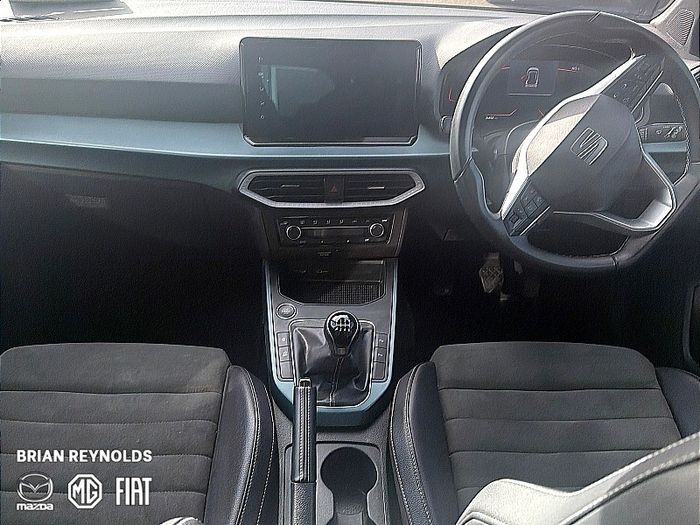 SEAT Arona 2024