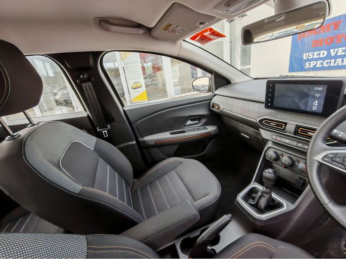 Dacia Sandero 2023