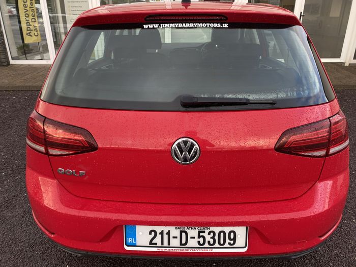 Volkswagen Golf 2021
