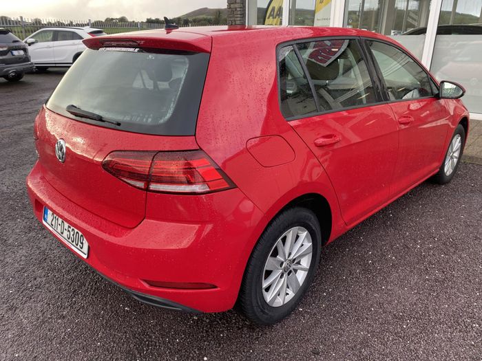 Volkswagen Golf 2021