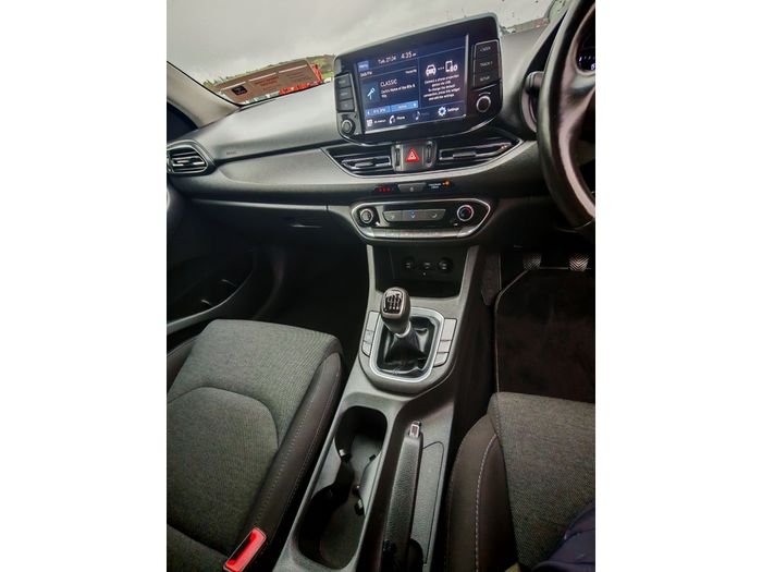 Hyundai i30 2021