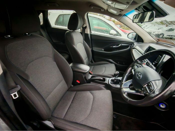 Hyundai i30 2021