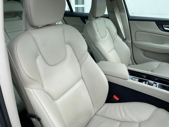 Volvo V60 2019