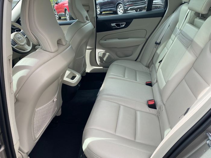 Volvo V60 2019