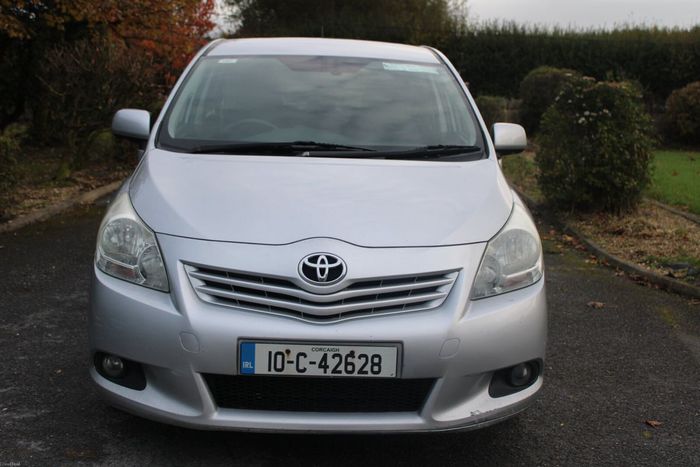 Toyota Verso 2010