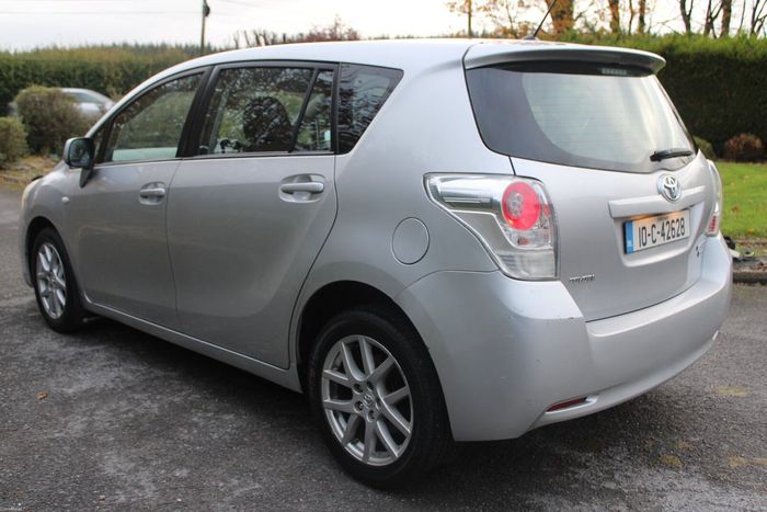 Toyota Verso 2010