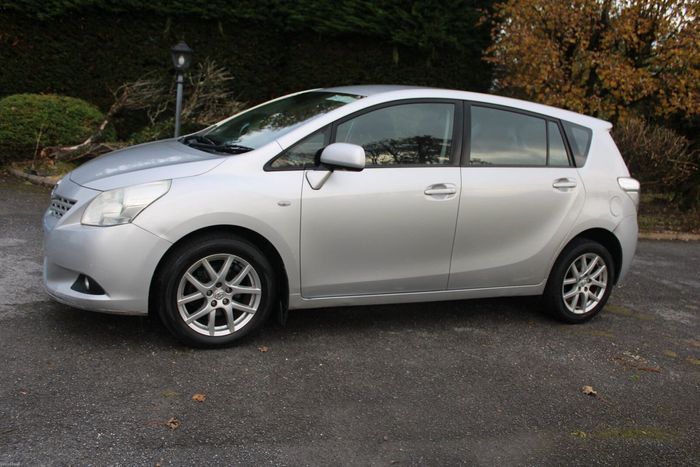 Toyota Verso 2010
