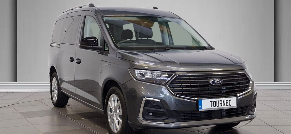 Ford TOURNEO CONNECT 2026