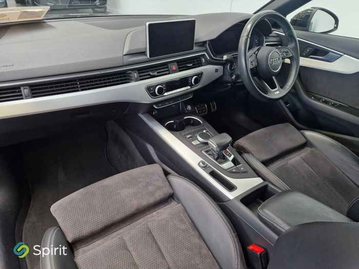 Audi A4 2019