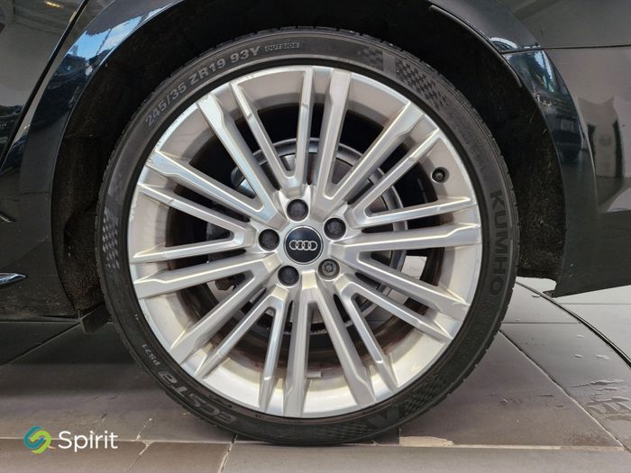 Audi A4 2019