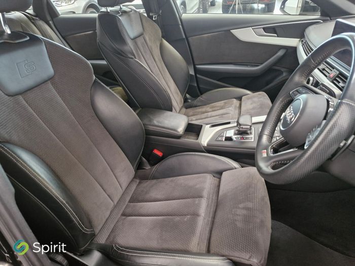 Audi A4 2019