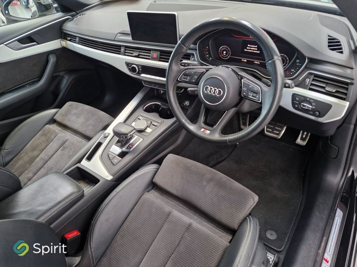 Audi A4 2019