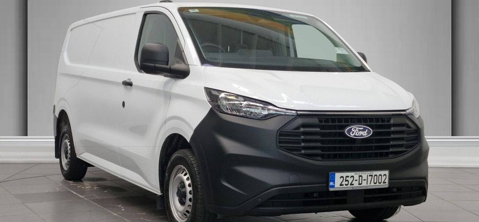 Ford Transit Custom 2025