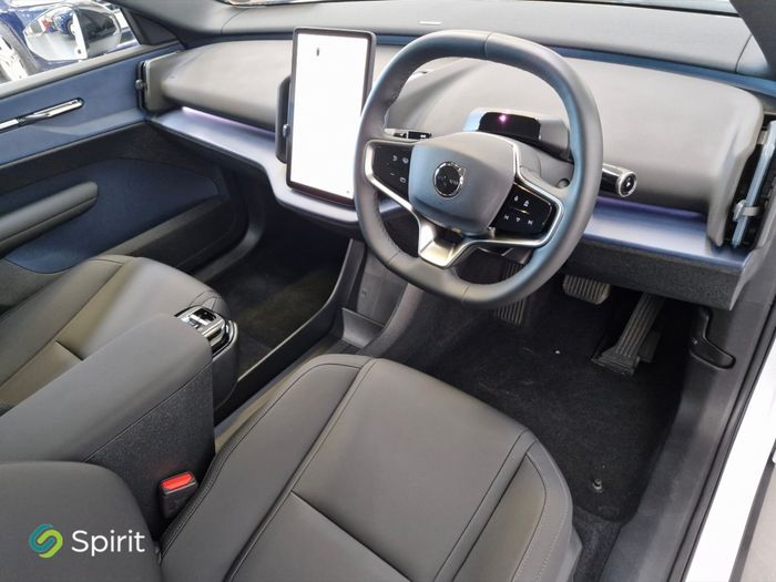Volvo EX30 2024