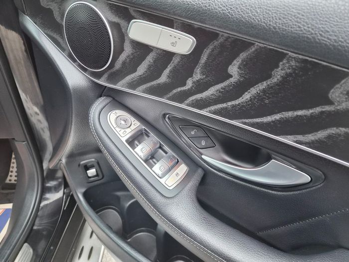 Mercedes-Benz GLC-Class 2020