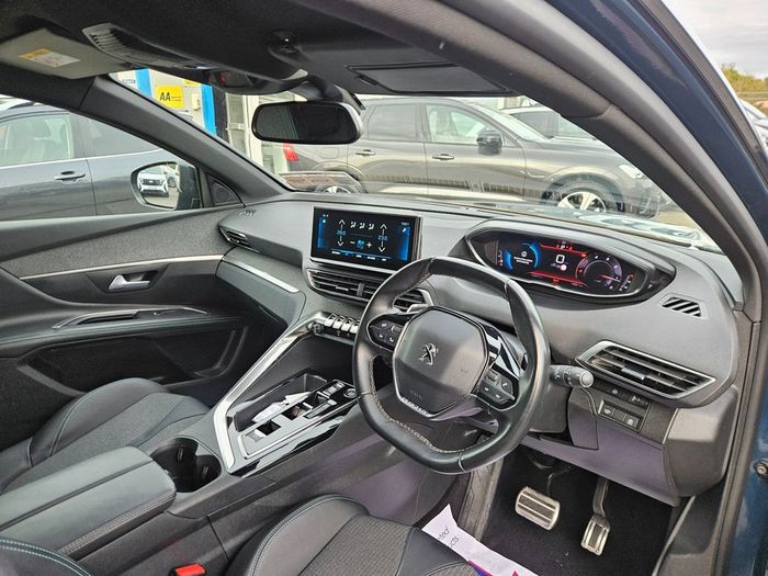 Peugeot 5008 2023