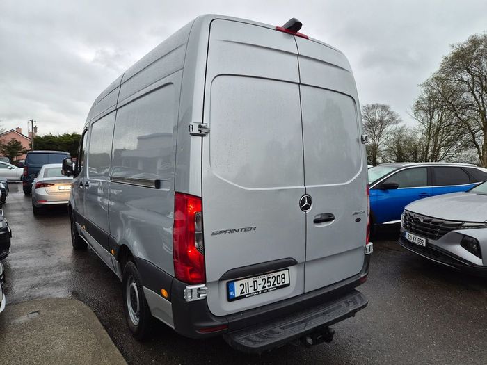 Mercedes-Benz Sprinter 2021