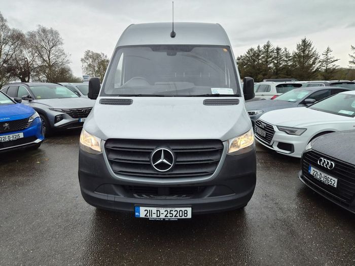 Mercedes-Benz Sprinter 2021