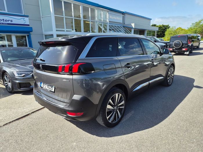 Peugeot 5008 2018
