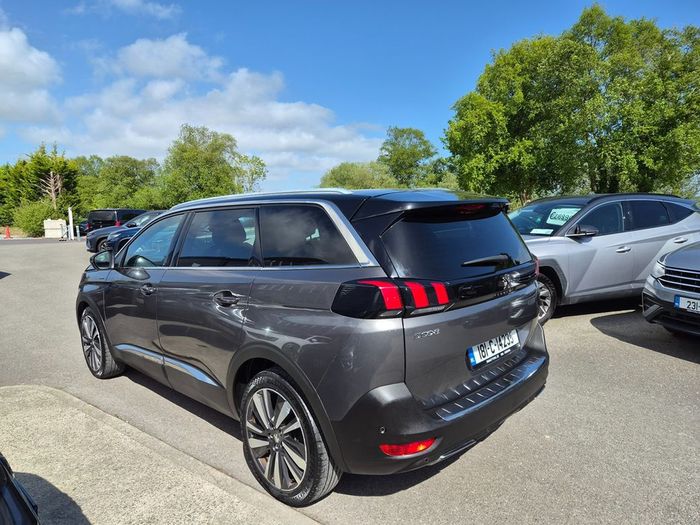 Peugeot 5008 2018