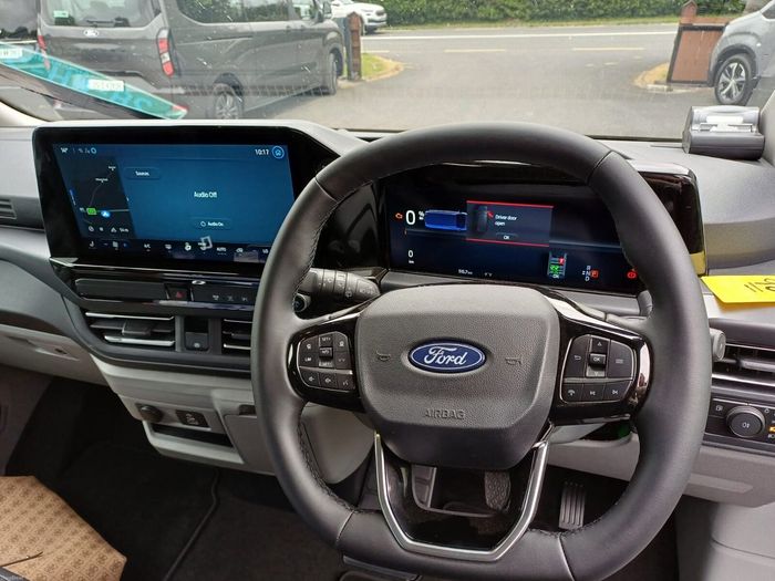 Ford Tourneo Custom 2026