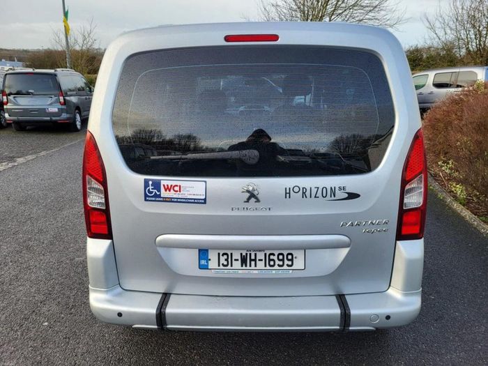 Peugeot Partner Tepee 2013
