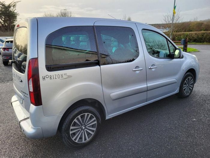 Peugeot Partner Tepee 2013