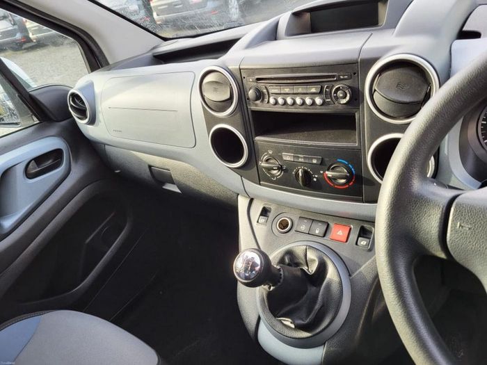 Peugeot Partner Tepee 2013