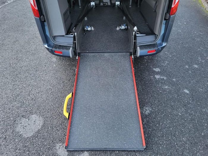 Ford Tourneo Custom 2022