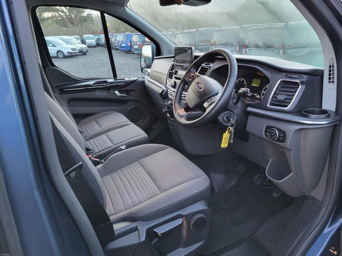 Ford Tourneo Custom 2022