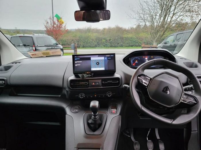 Peugeot Rifter 2025