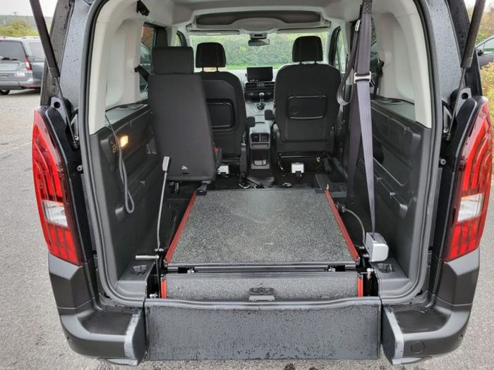 Peugeot Rifter 2025