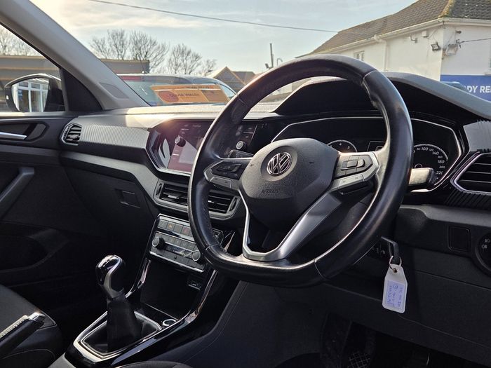 Volkswagen T-Cross 2019